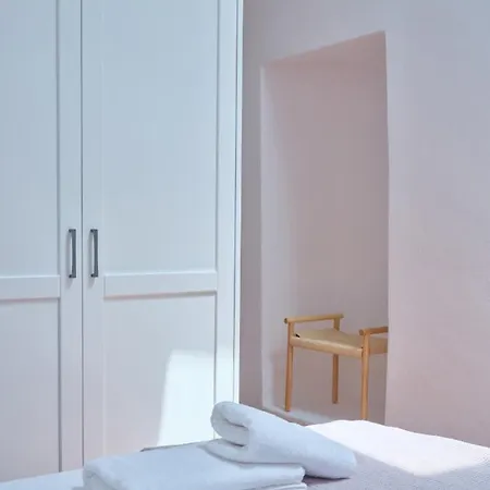 Retreat Paros - The Door Apartment Exterior photo