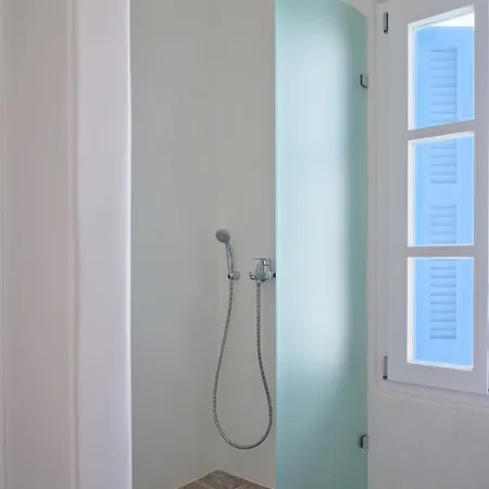 Retreat Paros - The Door Apartment Exterior photo